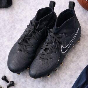 Nike Jr Phantom Luna 2 Academy Soccer Cleats Black Size 1.5 Youth